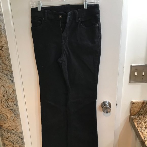 llbean jet black modern bootcut jeans, size 4MT - Picture 3 of 5
